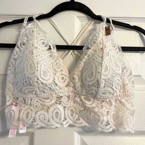 VS PINK Cream Bralette L *NWT*